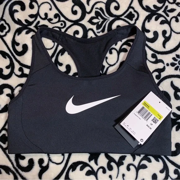 nwt Nike Swoosh Women's Black Sports Bra Size Small - Picture 2 of 14